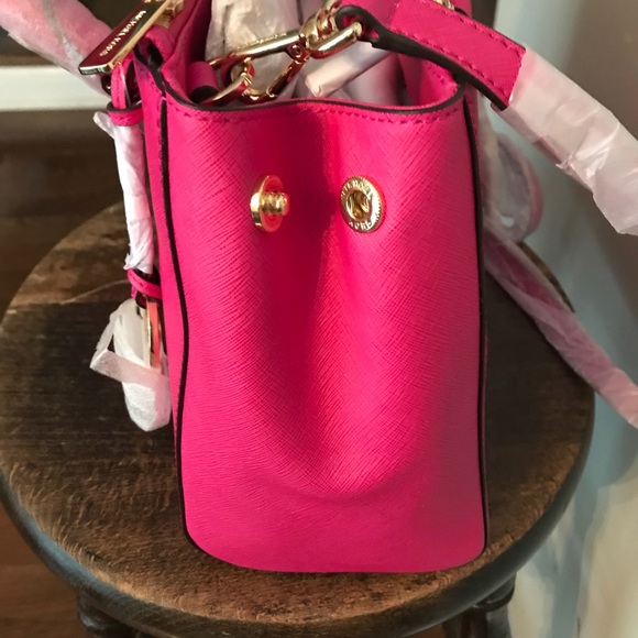 Michael Kors Medium Raspberry Sutton Satchel - Picture 6 of 6